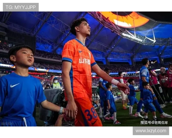 山东泰山顽强拼出平局背后原因之一是上海申花状态下滑已难再稳住局面 山东泰山顽强拼出平局背后原因之一是上海申花状态下滑已难再稳住局面