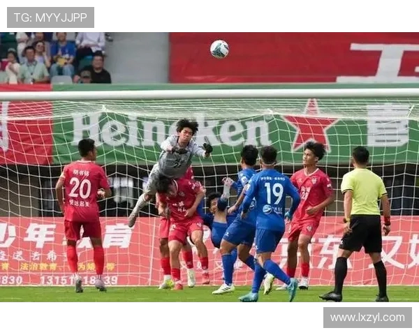 盐城球迷远征亚冠现场携手海港共赴荣耀苏超力量闪耀亚洲舞台