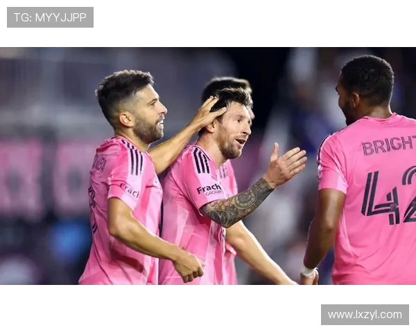 阿尔巴盛赞梅西称能与历史最佳并肩作战感到无比荣幸默契十足 阿尔巴盛赞梅西称能与历史最佳并肩作战感到无比荣幸默契十足