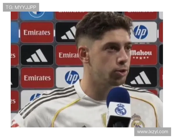 巴尔韦德:前场球员拼搏逼抢让后场自豪 展现团队精神 巴尔韦德:前场球员拼搏逼抢让后场自豪 展现团队精神